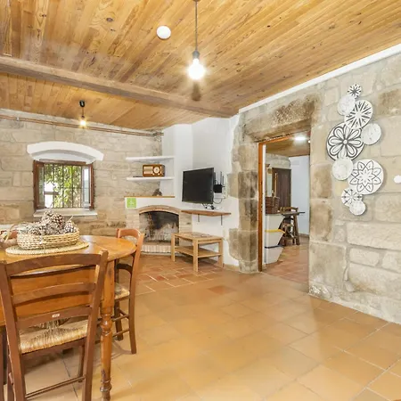Apartment Sant Grau Ii Naves (Catalonia)
